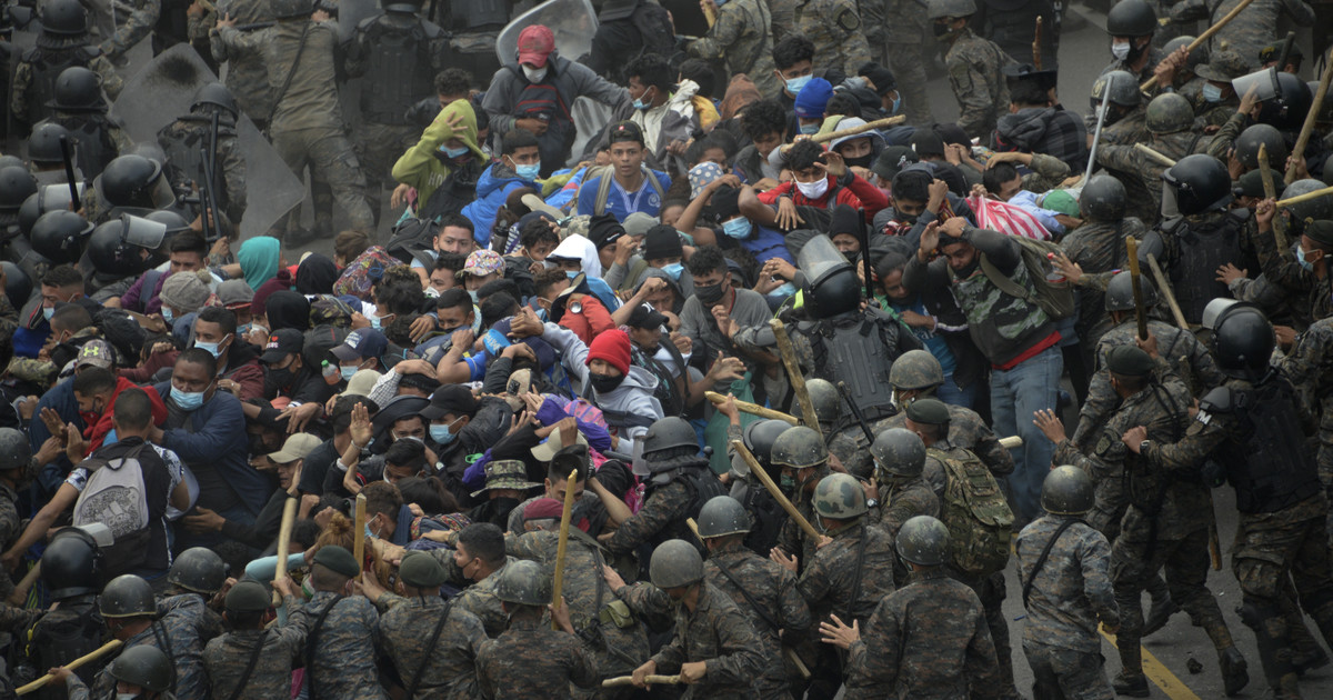 Guatemala batalla contra la primera caravana migrante de 2021